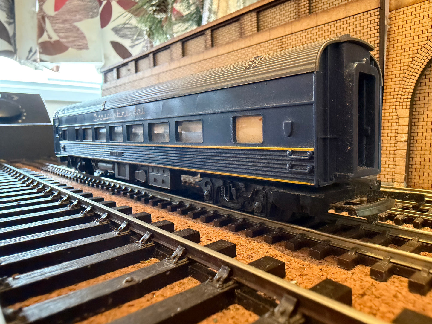 Tri-ang R250 (OO) Transcontinental Train Pack 