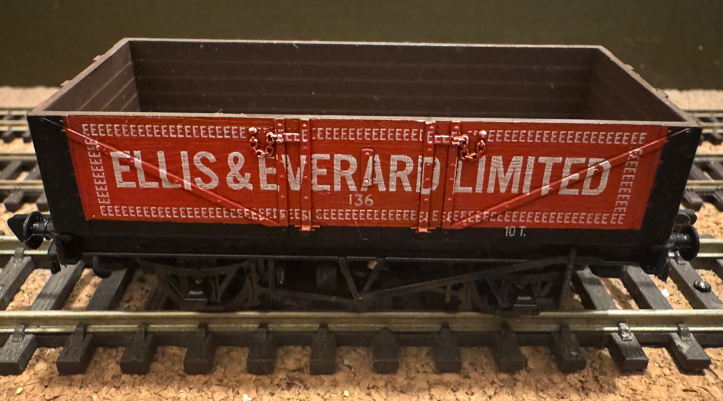 Mainline (OO) Ellis and Everard Limited, 10ton, 5 plank open wagon, No.136