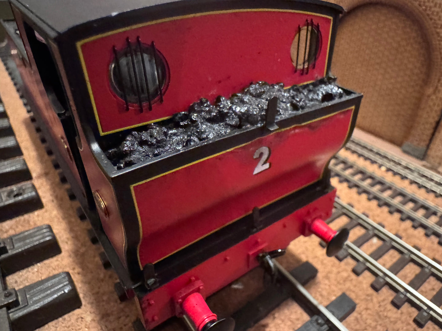 Minerva Model Railways 09531 (O Gauge) Kerr Stuart ‘Victory Class’ No.2 “Regina” in Light Weathered Lined Red with National Coal Board lettering. DCC Fitted 