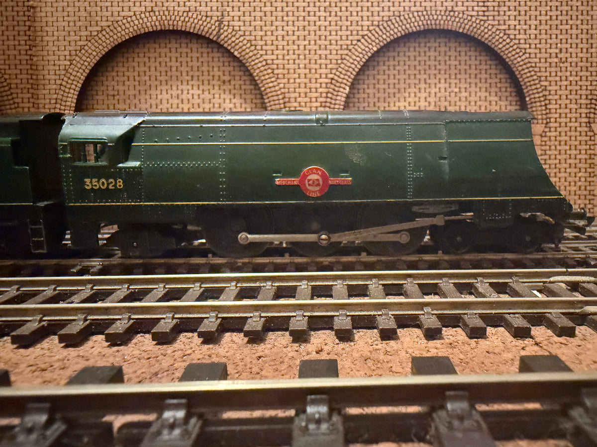 Tri-ang T.3 (TT) Merchant Navy Starter Set 