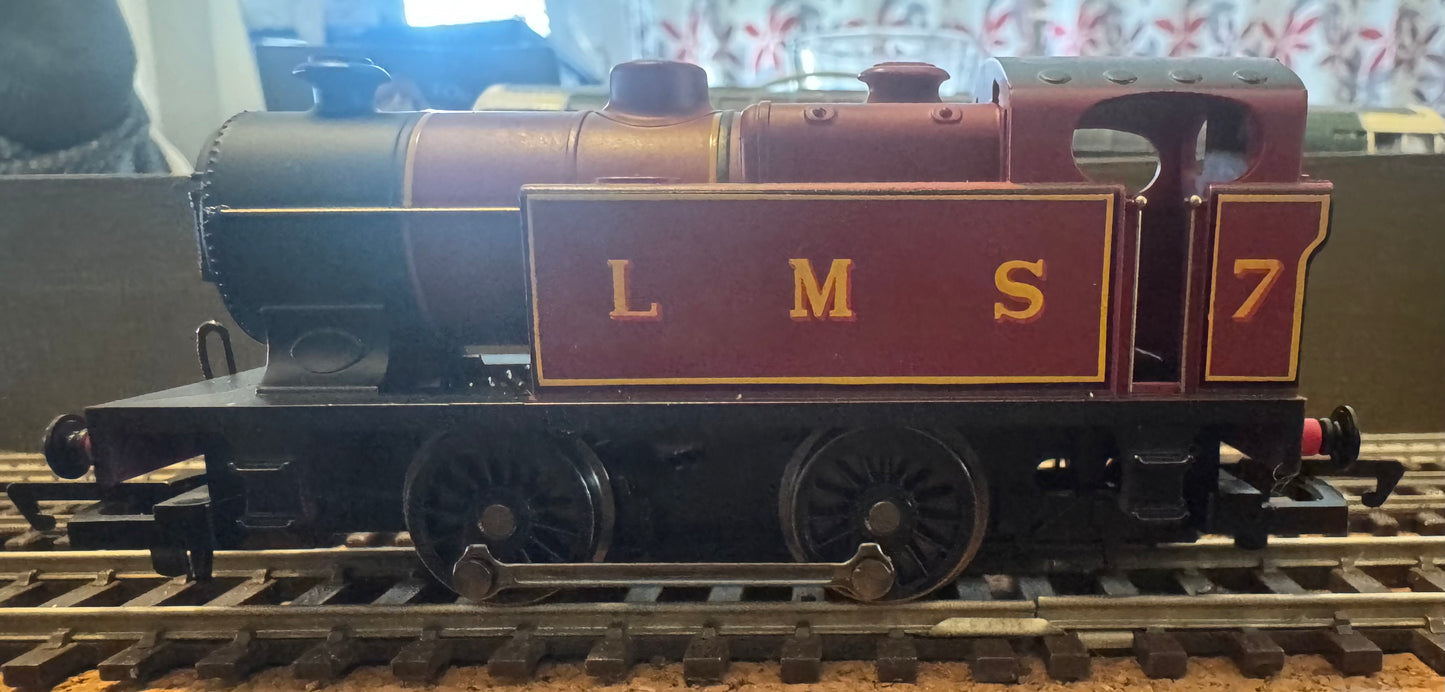 Hornby Railroad R30088 (OO) Hornby Industrial D, No7 in London Midland & Scottish Railway Lined Crimson Lake. Special Edition. 