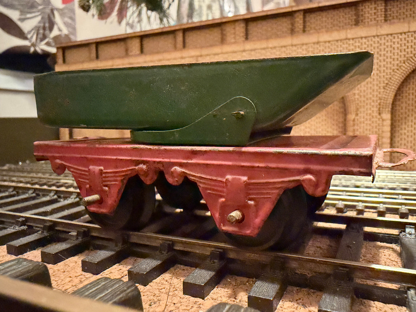 Hornby Tinplate (O) Rotary Tipper Wagon 