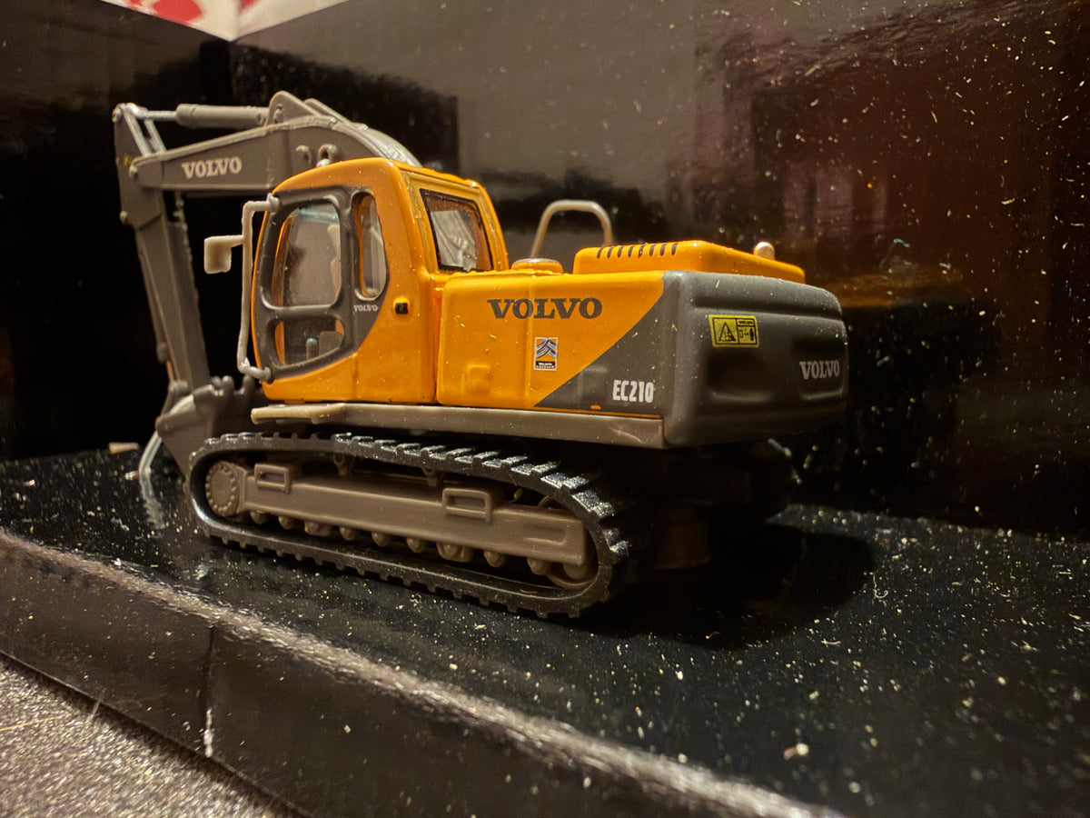 Hobby Works / Volvo (1:87 / HO) Volvo EC210 Crawler Excavator 