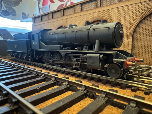 Bachmann 32-252 (OO) Ex WD, Austerity 2-8-0 No.90201 with British Railways Western Region Modifications in Weathered BR Black. (Shed Code 86C, Cardiff Canton Depot) DCC Fitted 