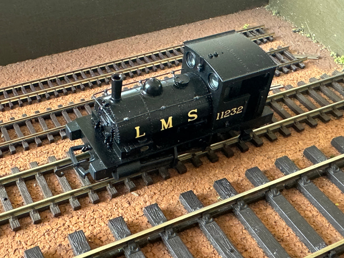 Hornby (OO) Ex L&YR Class 21 / LMS 0F “Pug” No.11232 in LMS Unlined Black