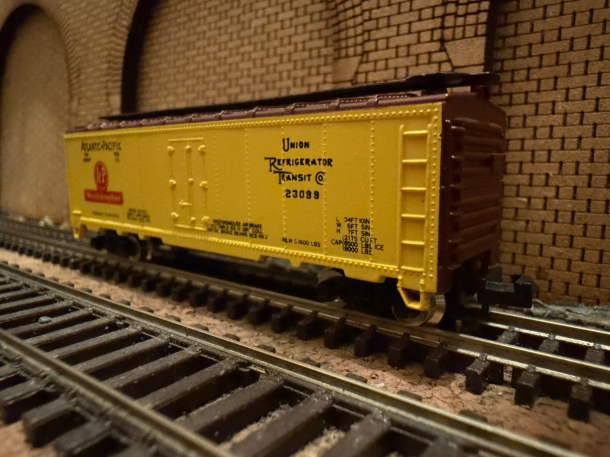 Model Power No.3717 (N Scale) Union Refrigerator Transit, Box Car No.23089 In Atlantic & Pacific Tea Livery 
