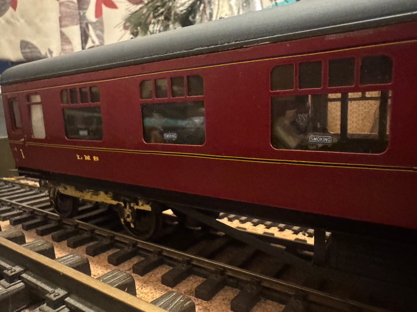 Exley (O Gauge) London Midland & Scottish ‘Stanier’ 57ft Corridor First No.1190 in LMS Maroon 