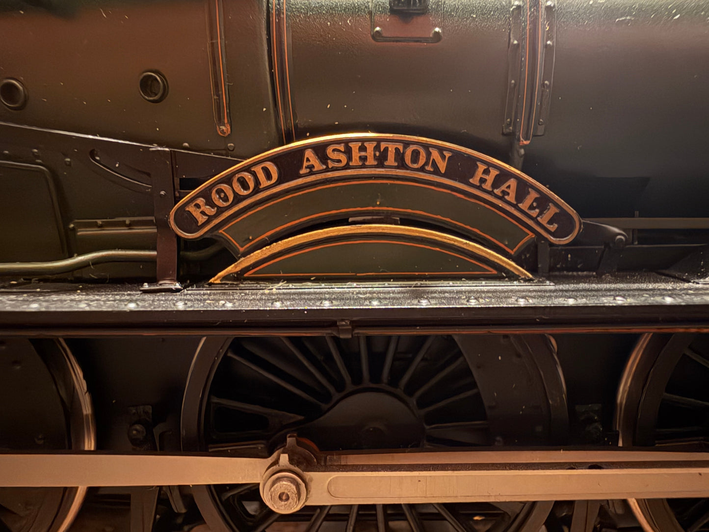 Tower Models (O) Great Western Railway 49xx ‘Hall Class’ No.4965 “Rood Ashton Hall” in Lined Great Western Railway Livery. 