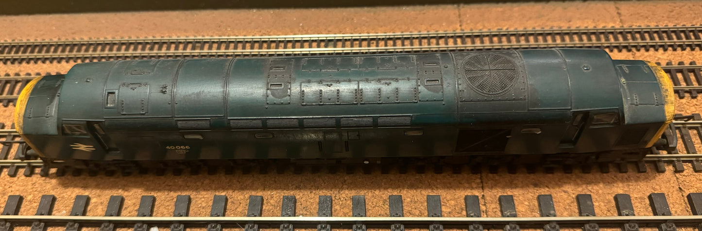 Lima (OO) British Railways Class 40, No.40066 in weathered lightly British Rail Blue