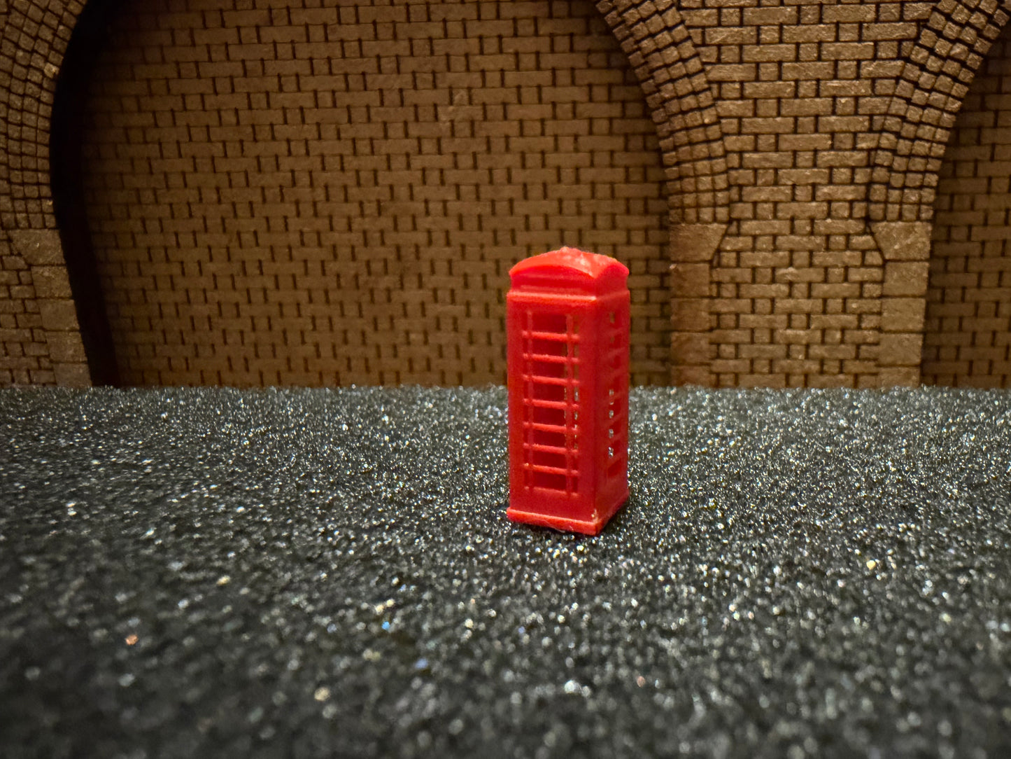 Manufacturer Unknown (N Gauge) British Telecom K6 Phone Box.