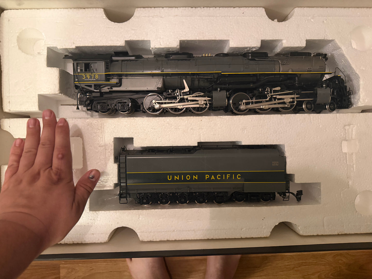 Key Imports / Samhongsa (O Gauge) Union Pacific Railroad, Oil Fired Challenger Class No.3978 in Late Union Pacific Two-Tone Grey. Limited Edition 