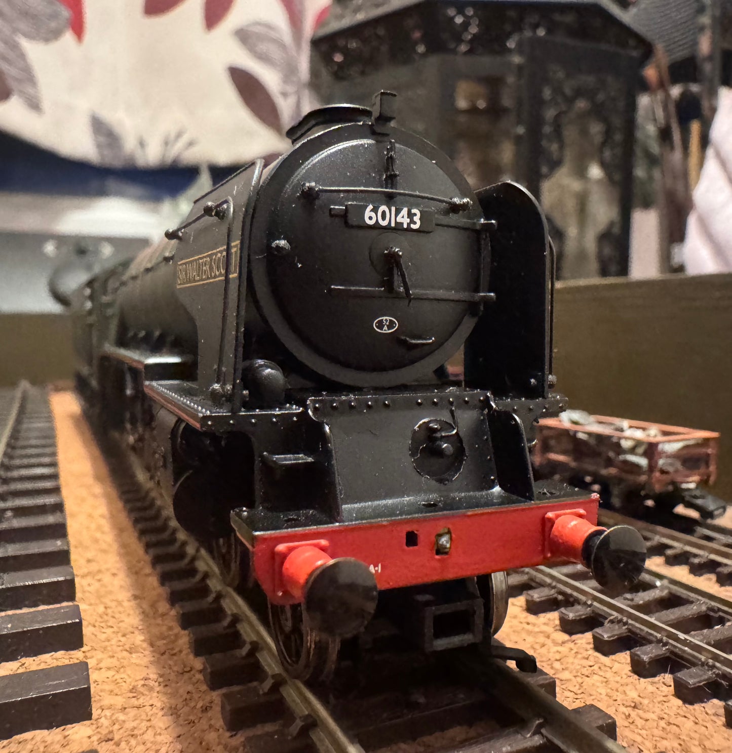 Bachmann 30-090 (OO) Bachmann of Europe 15th Anniversary Limited Edition. Tees-Tyne Pullman Double Set. No.62 of 1000. DCC Ready