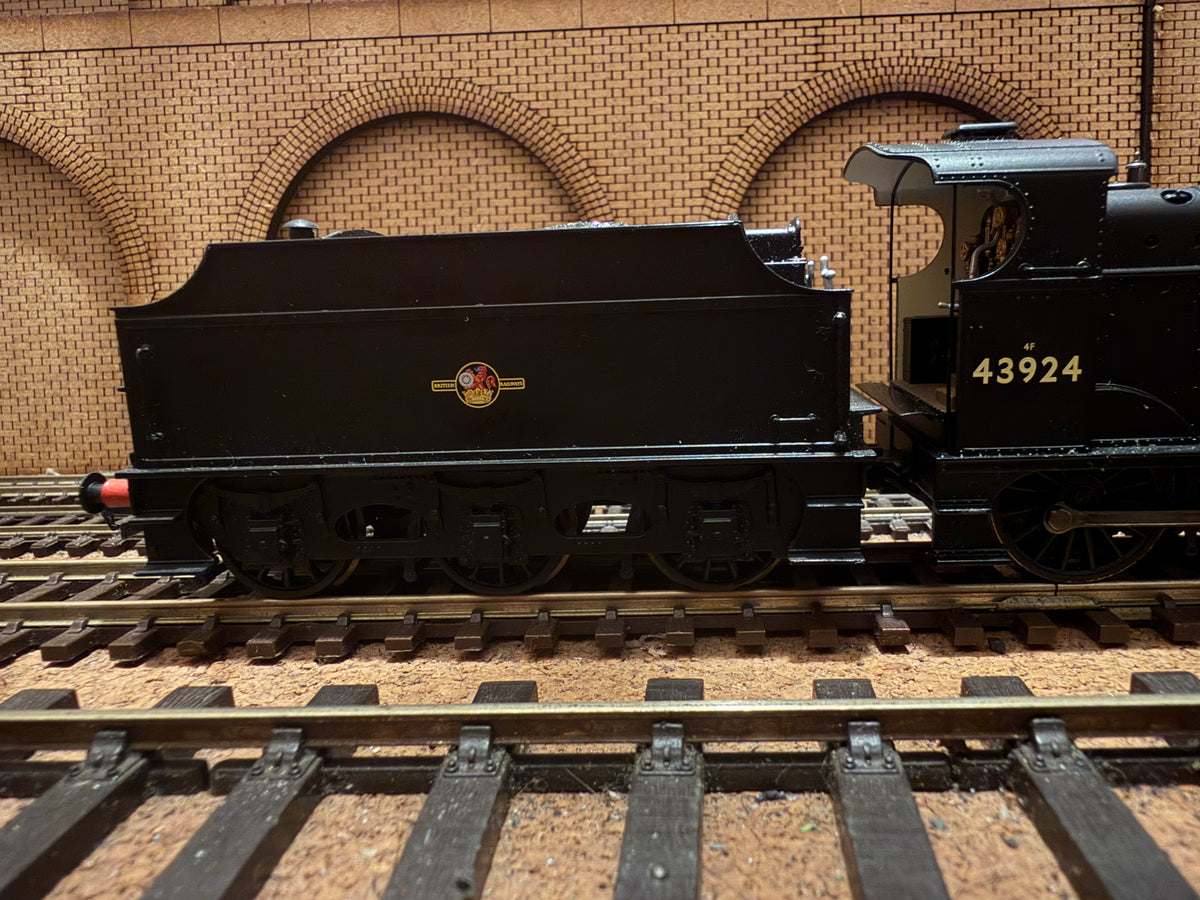 Bachmann 31-882 (OO) Ex MR / LMS, ‘Fowler’ 3835 Class / 4F No.43924 in British Railways Unlined Black. (Shed Code 82E, Bristol Barrow Road Depot) DCC Ready 