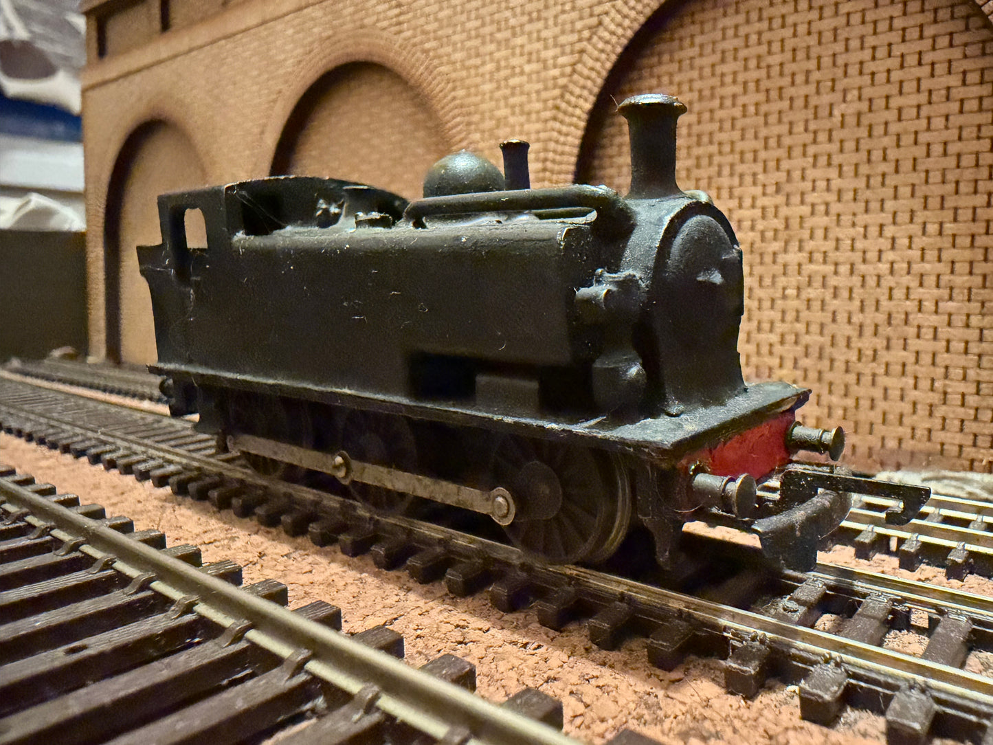 Tri-ang / Unknown (TT) Great Western Railway 97xx Condensing Pannier in undercoat black. 