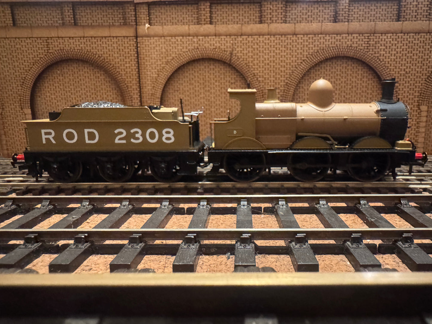 Oxford Rail OR76DG009 (OO) Ex GWR 2301 Class ‘Dean Goods’ No.2308 in WW1 Railway Operating Devision khaki livery. DCC Ready 