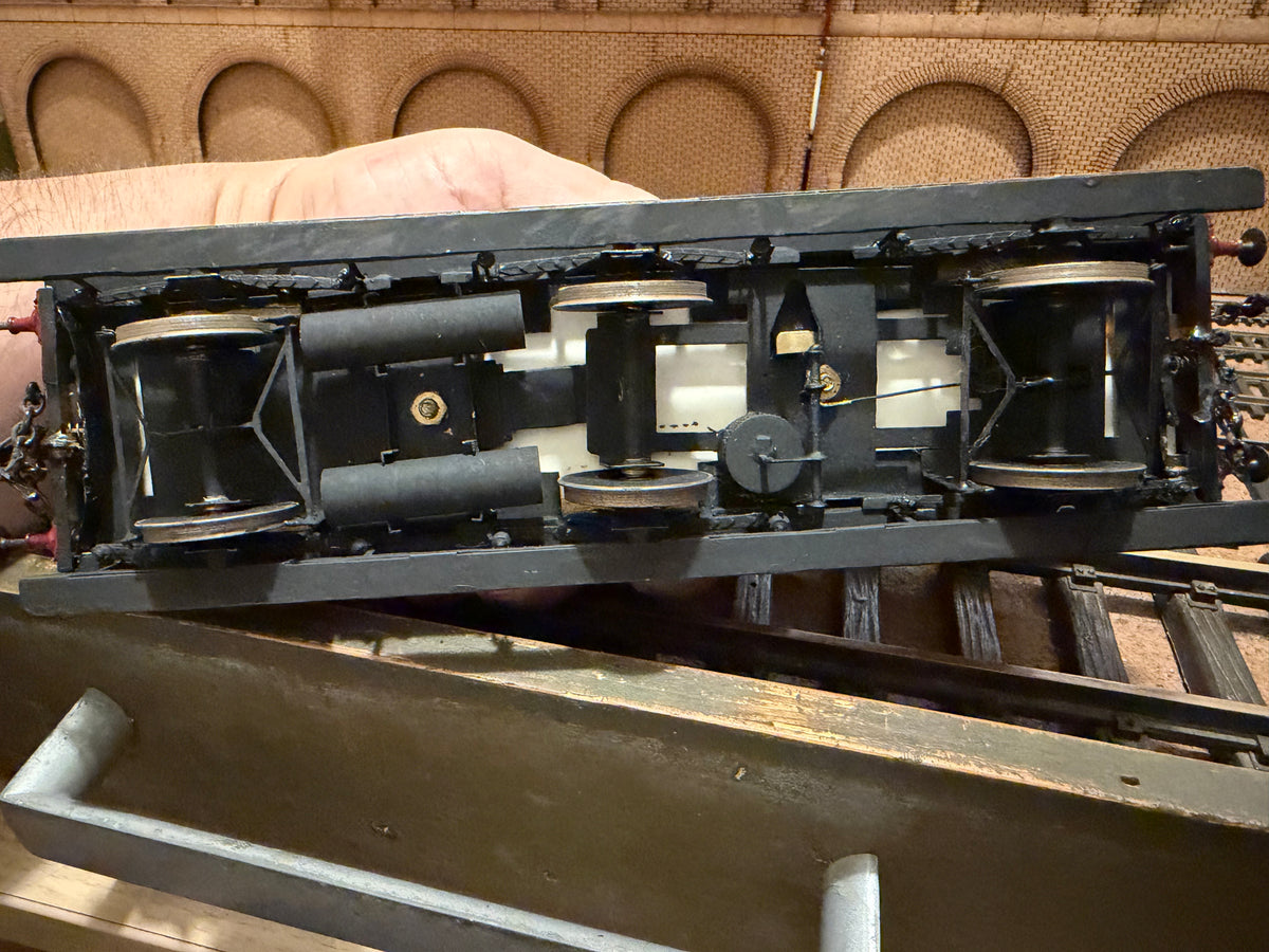 Unknown Manufacturer (O Gauge) Midland Railway Six Wheel Compartment Composite Coach No.890 in Midland Railway lined Crimson Lake. 