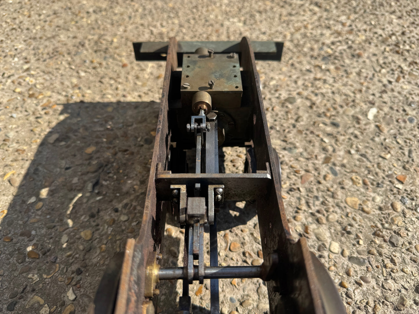 LBSC (3.5 inch) Hielan Lassie / LNER Thompson A2/3. Frames, Axle boxes, Wheels and Central Cylinder. 