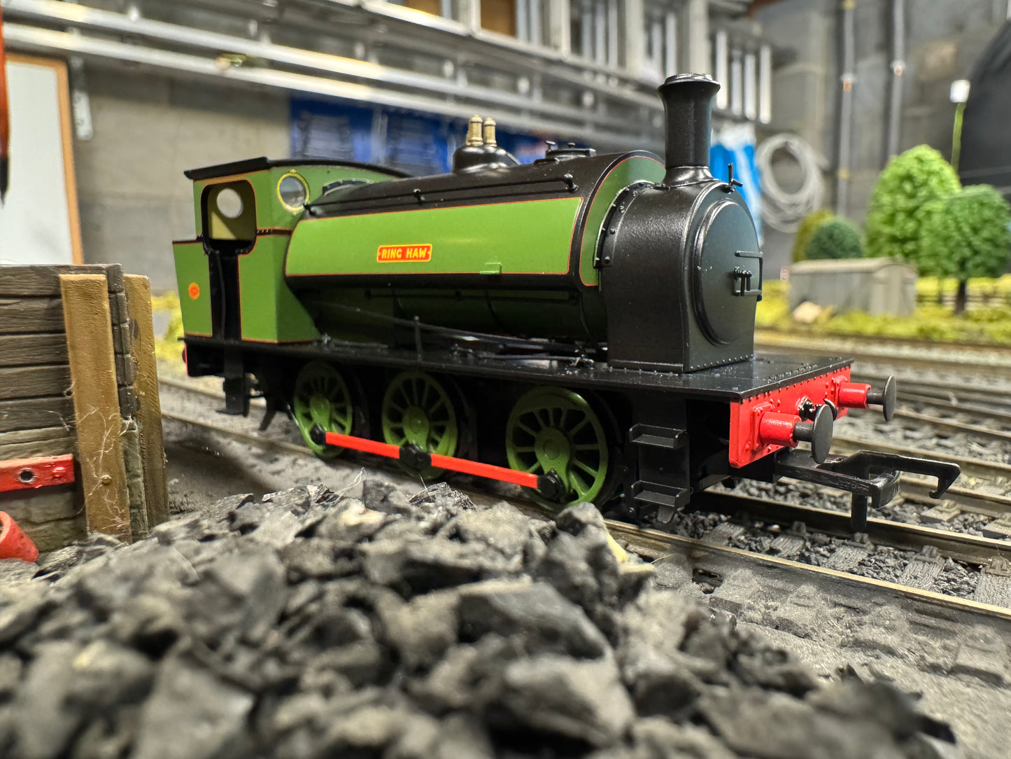 Rapido 903008 (OO) Hunslet 16 Inch No.1982 “Ring haw” in Nassington Quarry Green & Black. DCC Ready. 
