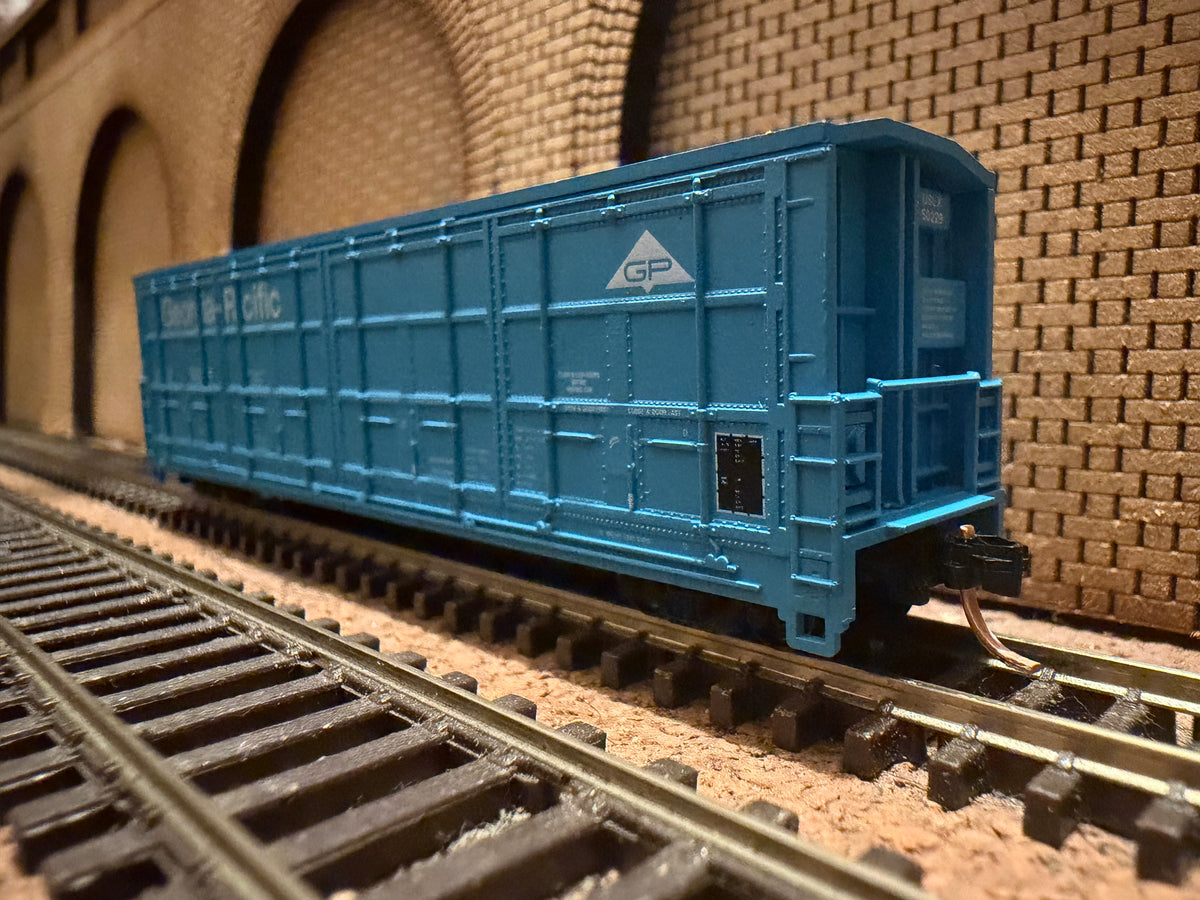 Red Caboose RN-17402-8 (N Scale) Georgia Pacific Railroad, Thrall All Door Box Car No.50229 
