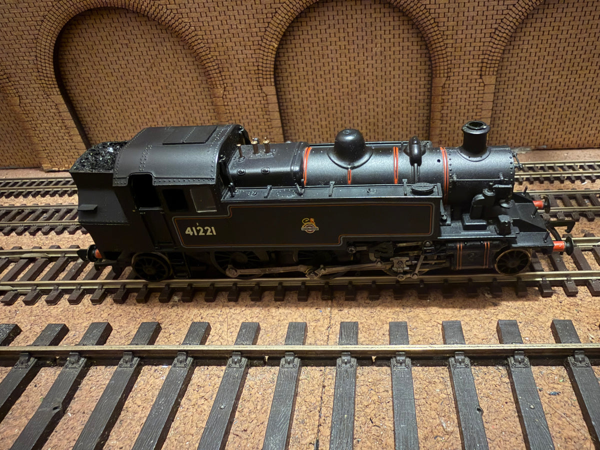 Bachmann 31-450 (OO) British Railways [LMS] ‘Ivatt’ 2MT ‘Micky Mouse’ No.41221 in lined British Railways Black With Push Pull Equipment. (Shed Code 11B, Barrow In Furness Depot)
