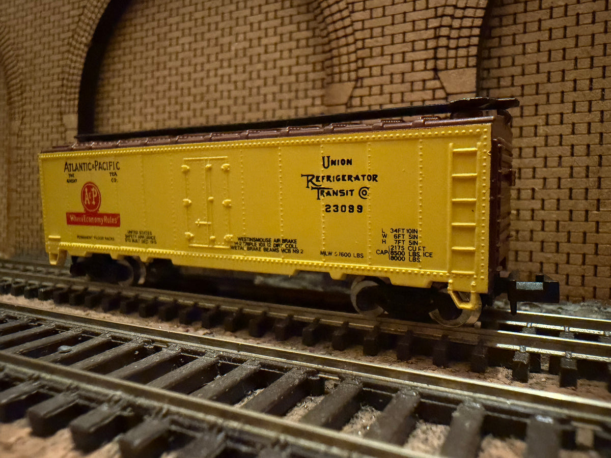 Model Power No.3717 (N Scale) Union Refrigerator Transit, Box Car No.23089 In Atlantic & Pacific Tea Livery 
