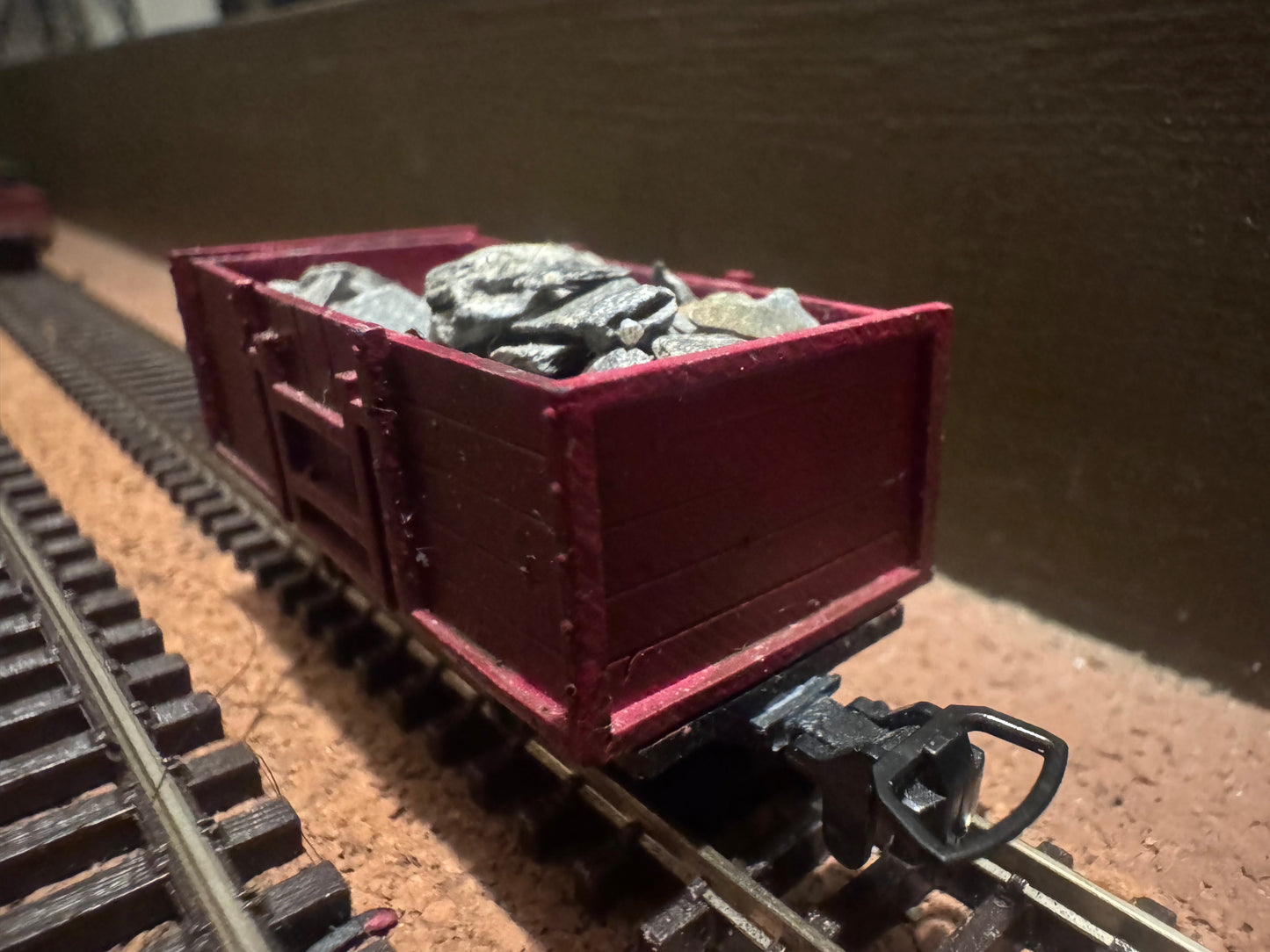 KD Railway (OO9) Five Plank Open Wagon with load of unprocessed slate. 