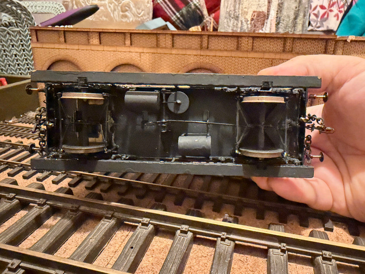 Manufacturer Unknown (O Gauge) Midland Railway, Diagram 529, Twenty five Foot Luggage Brake No.46 in MR Lined Crimson Lake. 