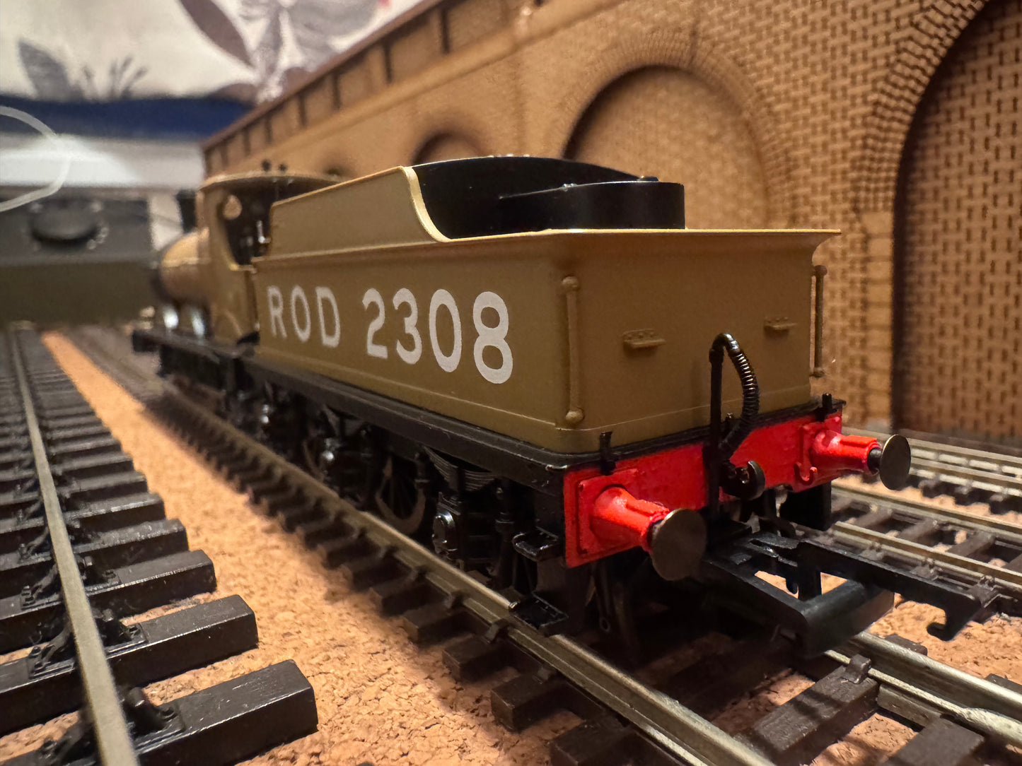Oxford Rail OR76DG009 (OO) Ex GWR 2301 Class ‘Dean Goods’ No.2308 in WW1 Railway Operating Devision khaki livery. DCC Ready 