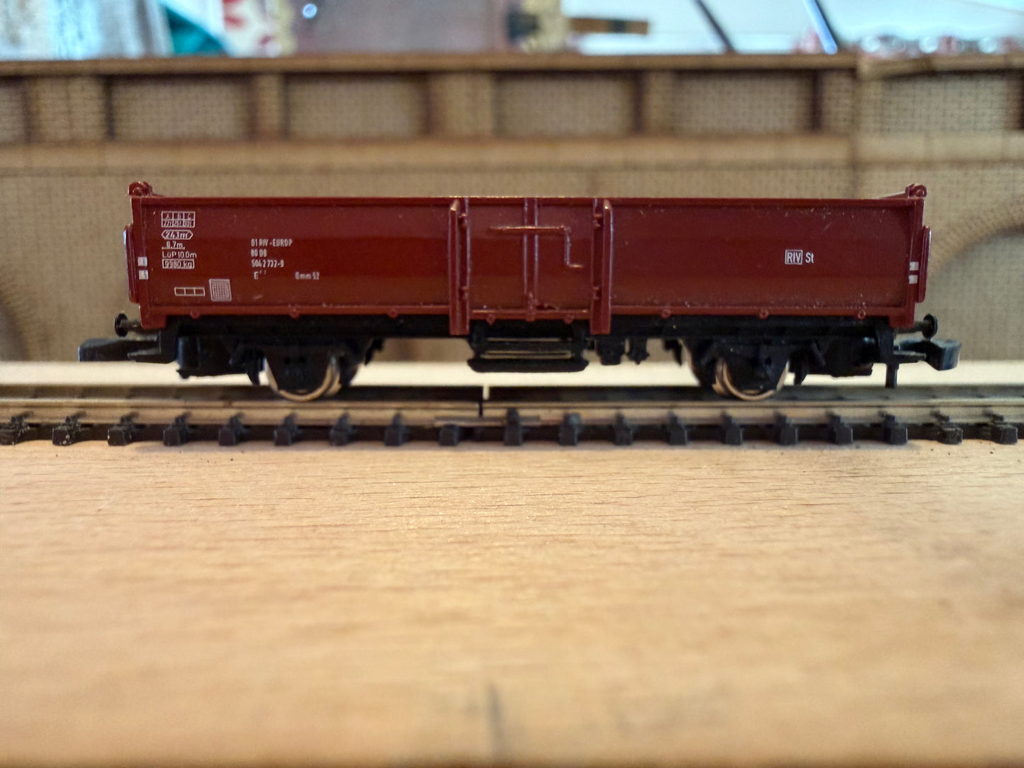 Marklin 8622 (Z) Deutsche Bahn High-Sided Euro-P Steel Open Wagon No. 504 2732-9 in DB Red 