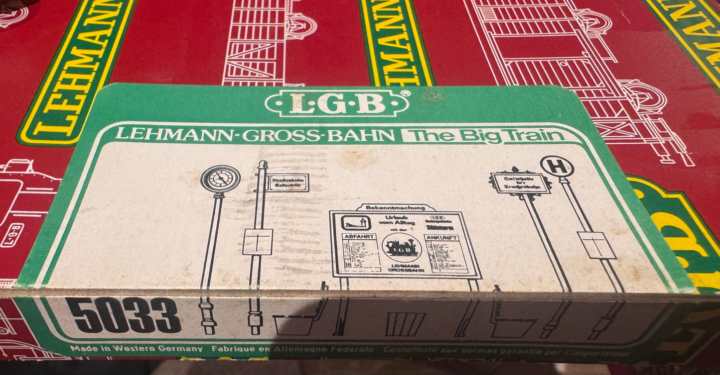 LGB 5033 (G Scale / 45mm ) Station Signs and clock Kit Pack 