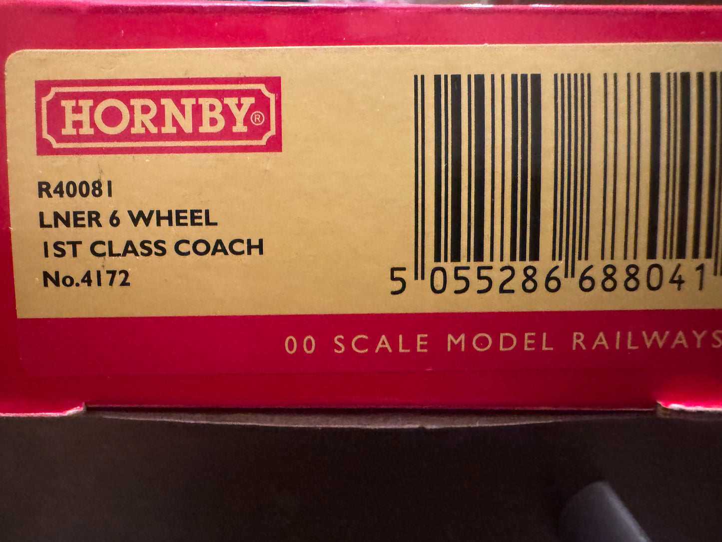 Hornby R40081 (OO) London North Eastern Railway Six Wheel First Class Compartment Coach, No.4172 In Varnished Teak 
