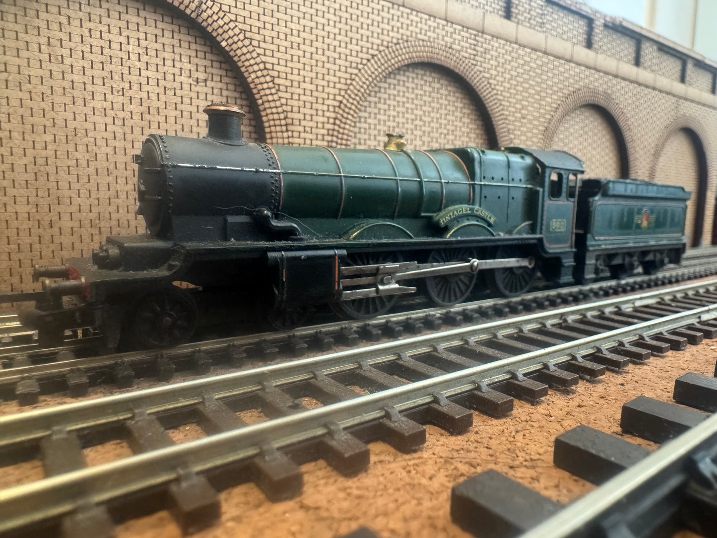 Tri-ang T91TT (TT) Ex GWR 4073 ‘Castle Class’ No.5011 “Tintagel Castle” in Lined British Railways Green. 