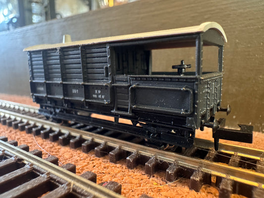 Graham Farish 3105 (N Gauge) Ex GWR ‘Toad’ 20T Brake Van No.114926 in BR Grey 