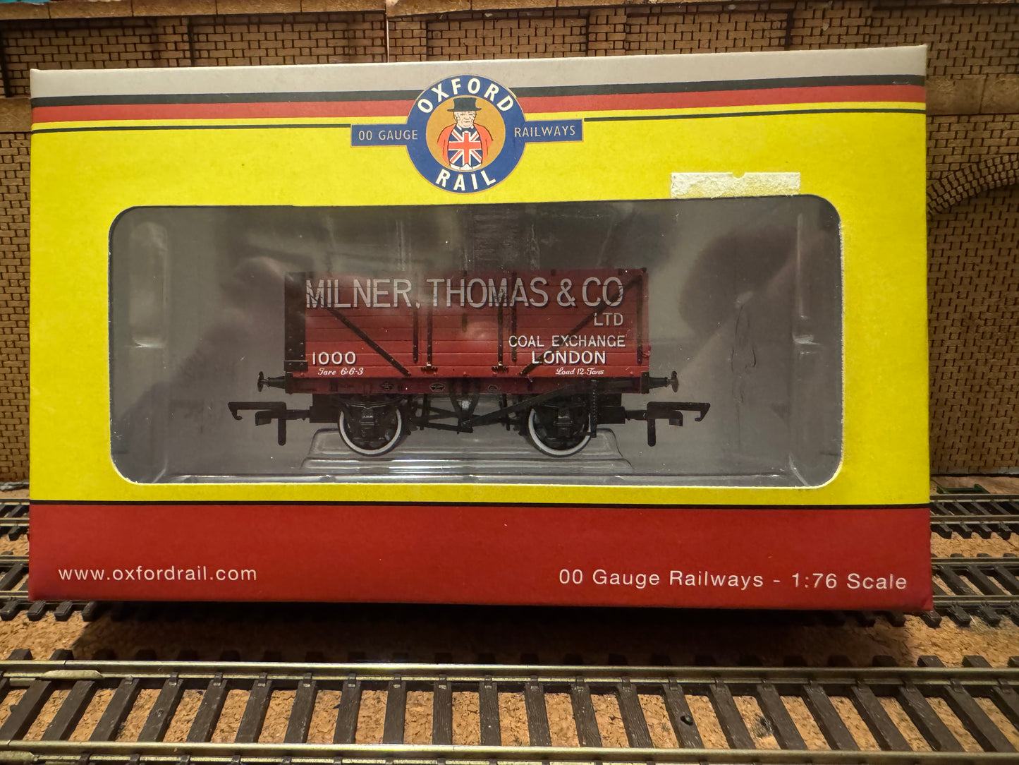 Oxford Rail OR76MW7027 (OO) Milner Thomas & Co Ltd Severn Plank Open Wagon No.1000 