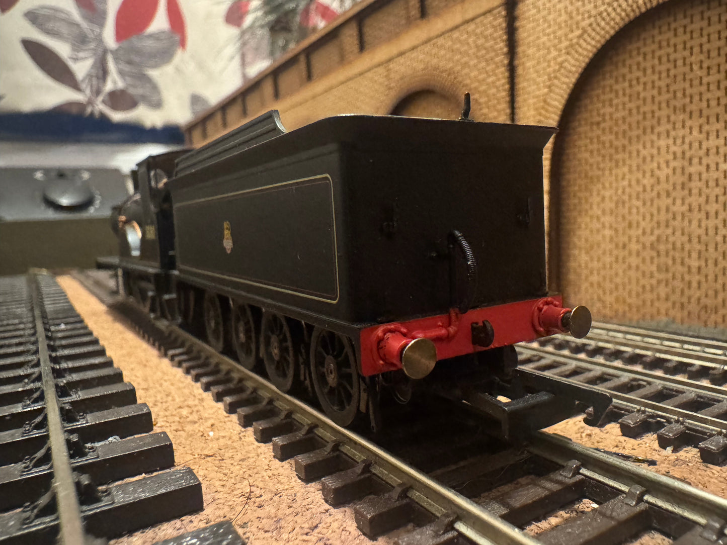 Hornby R2713 (OO) Ex LSWR / SR Drummond T9 ‘Greyhound’ No.30310 in British Railways Lined Black. (Shed Code 71B, Bournemouth Depot) DCC Ready 