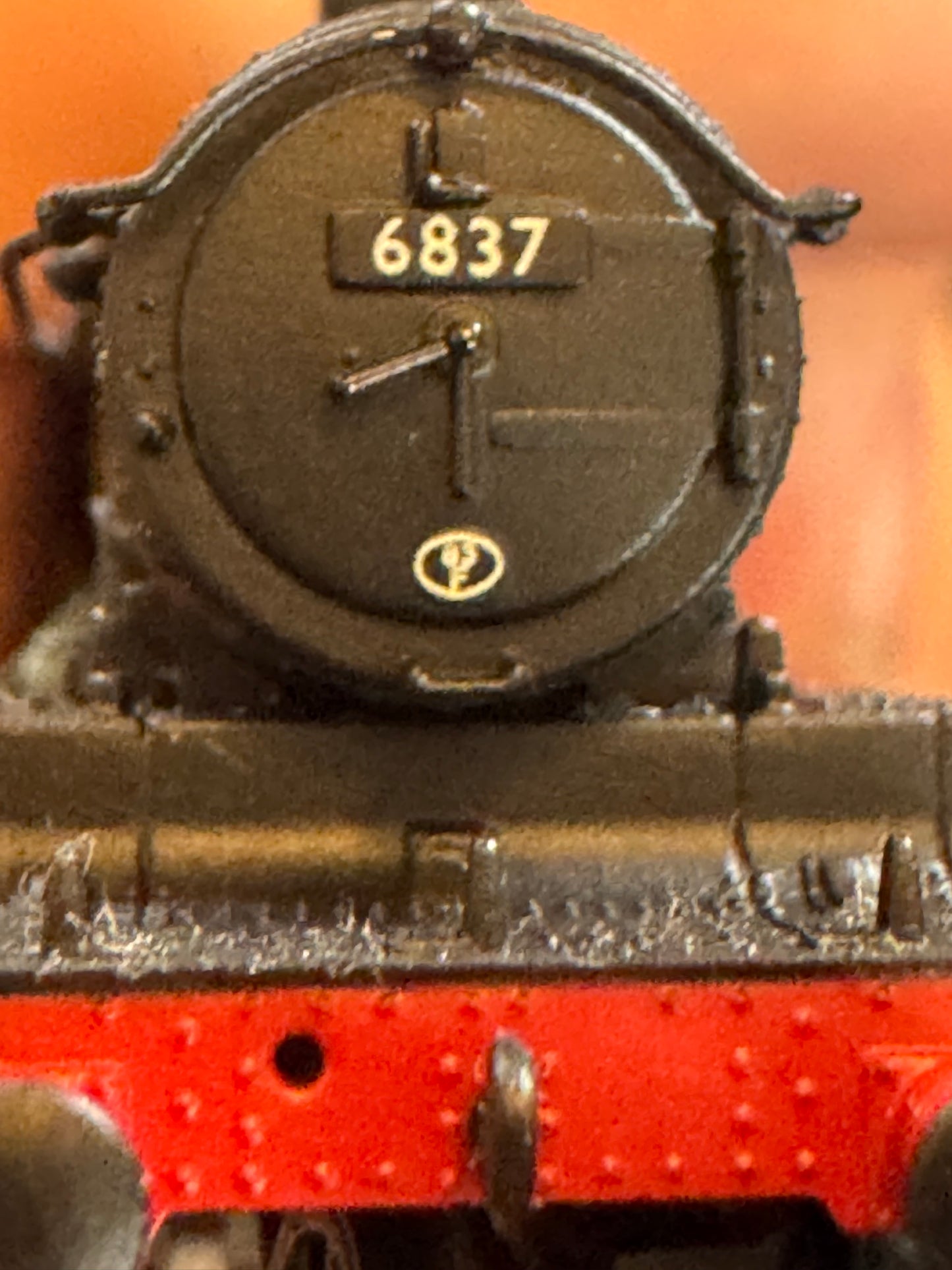 Dapol 2S-019-005 (N Gauge) Ex GWR 68xx ‘Grange’ No.6837 “Forthampton Grange” with 3500 Gallon Tender. (Shed Code 83F, Truro Depot) BR Lined Green. DCC Fitted