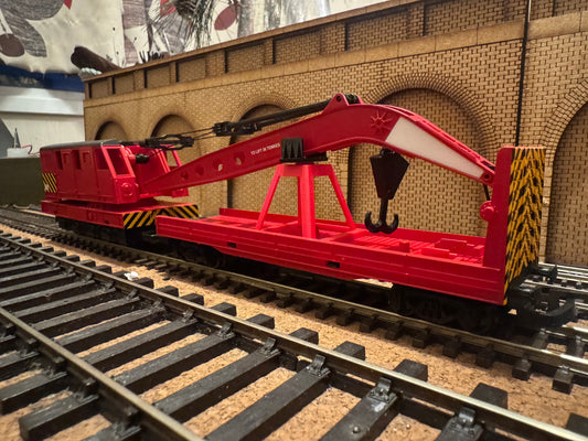 Hornby Railroad R6881 (OO) 38T Diesel Breakdown Crane in British Railways Departmental Livery 