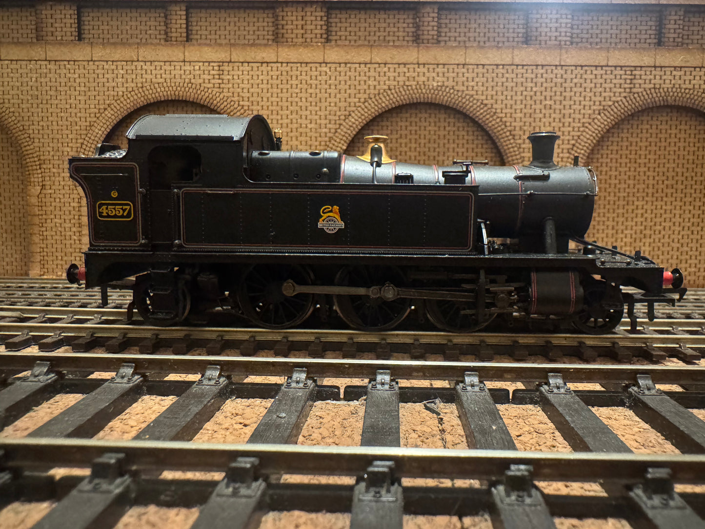 Bachmann 32-129 (OO) Ex GWR 45xx No.4557 in British Railways Lined Black. (Shed Code 87H, Neyland Depot) 