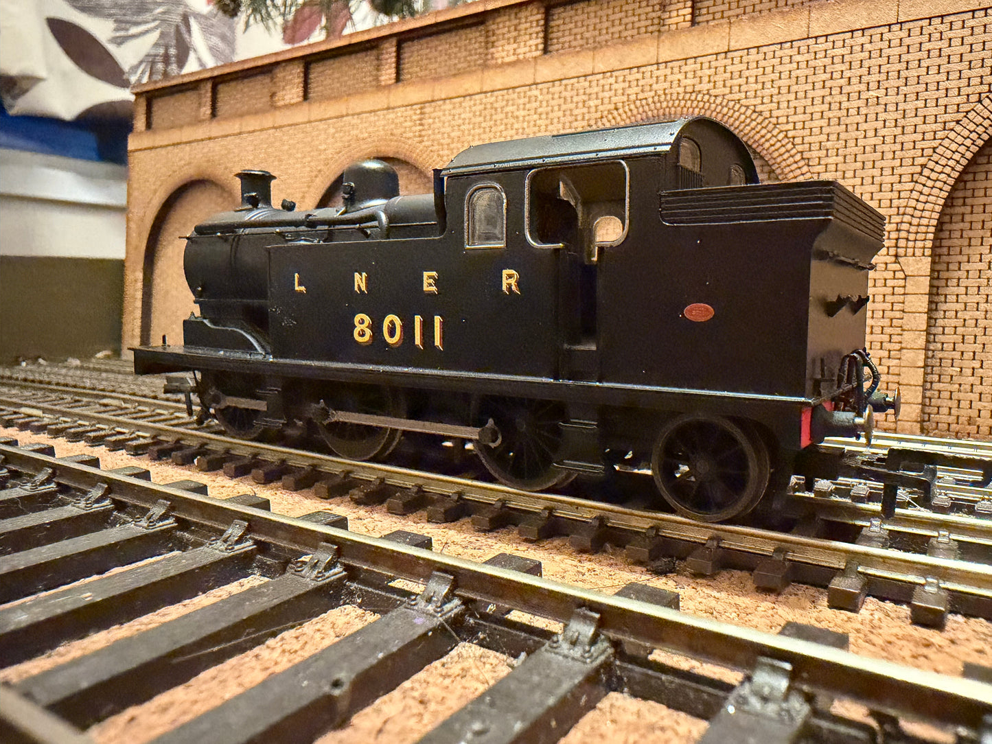 Oxford Rail OR76N7002 (OO) Ex GER N7 No.8011 in Pre 1936 LNER Unlined Black with Condensing Gear. DCC Ready