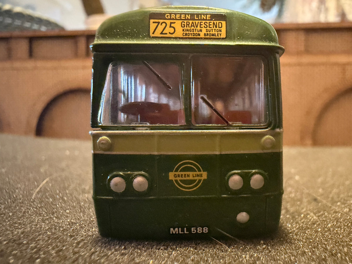 EFE 23202 (1:76 / OO) AEC, RF Single Decker. Registration MLL588 in Green Line Livery 