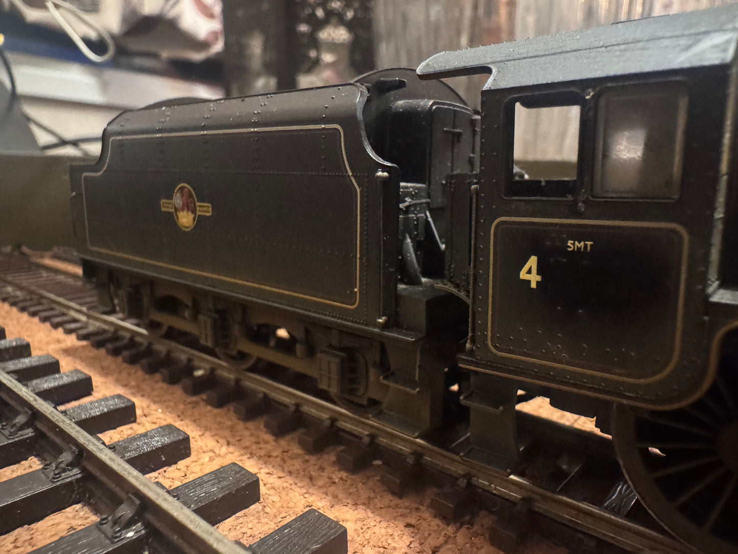 Hornby R2995XS (OO) EX LMS Class 5MT ‘Black Five’ (No Number) in Weathered BR Black. DCC Sound Fitted 
