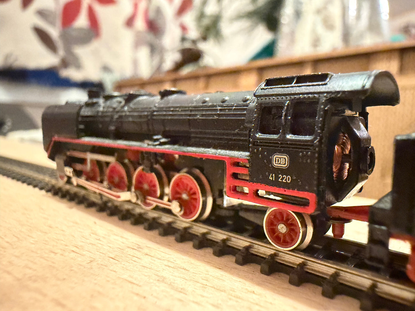 Marklin 8827 (Z) DB Class BR 41 No.41 220 in DB Black 