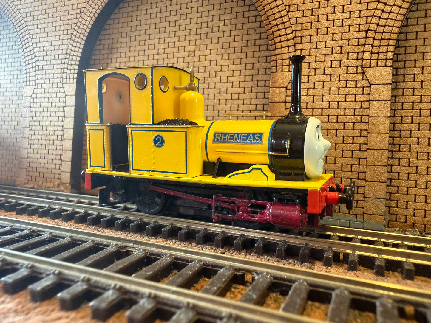 Bachmann Thomas and Friends (OO9) Mid Sodor Railway, Fletcher Jennings 0-4-0 Well-Tank No.2 “Rheneas” in Yellow. Static Dummy