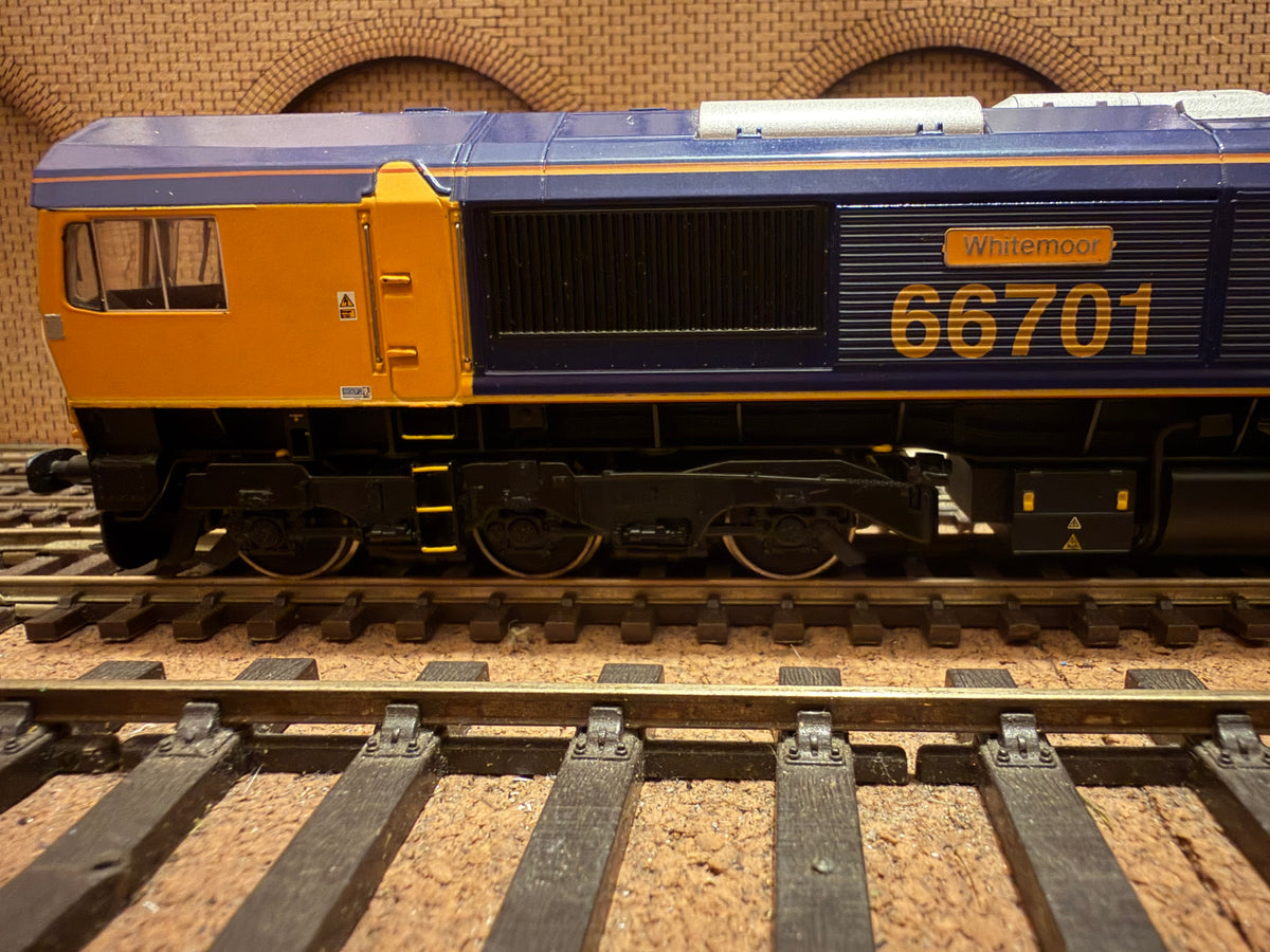 Bachmann 32-727 (OO) General Motors / GBRf, Class 66 No.66701 “Whitemoor” in GBRf Blue & Yellow. DCC Ready