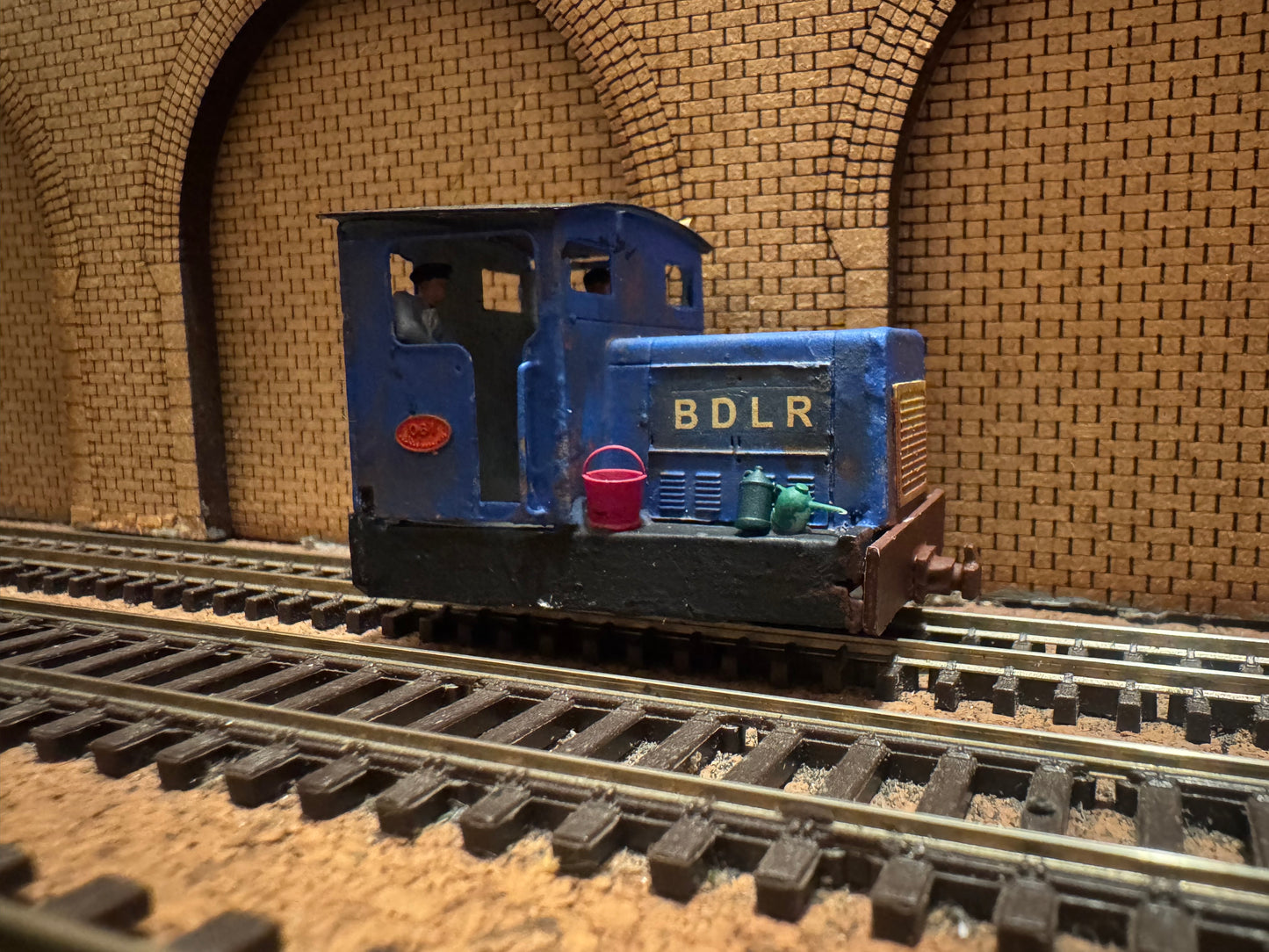 Tomytec / Unknown (OO9) Freelance Narrow Gauge Diesel Shunter 