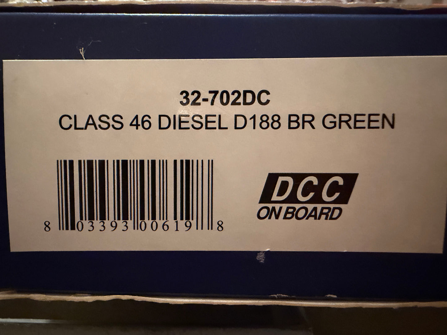 Bachmann 32-702DC (OO) British Railways, Sulzer / Brush Type 4 [Class 46] ‘Peak’ D188 in BR Green with small yellow ends. DCC Fitted 