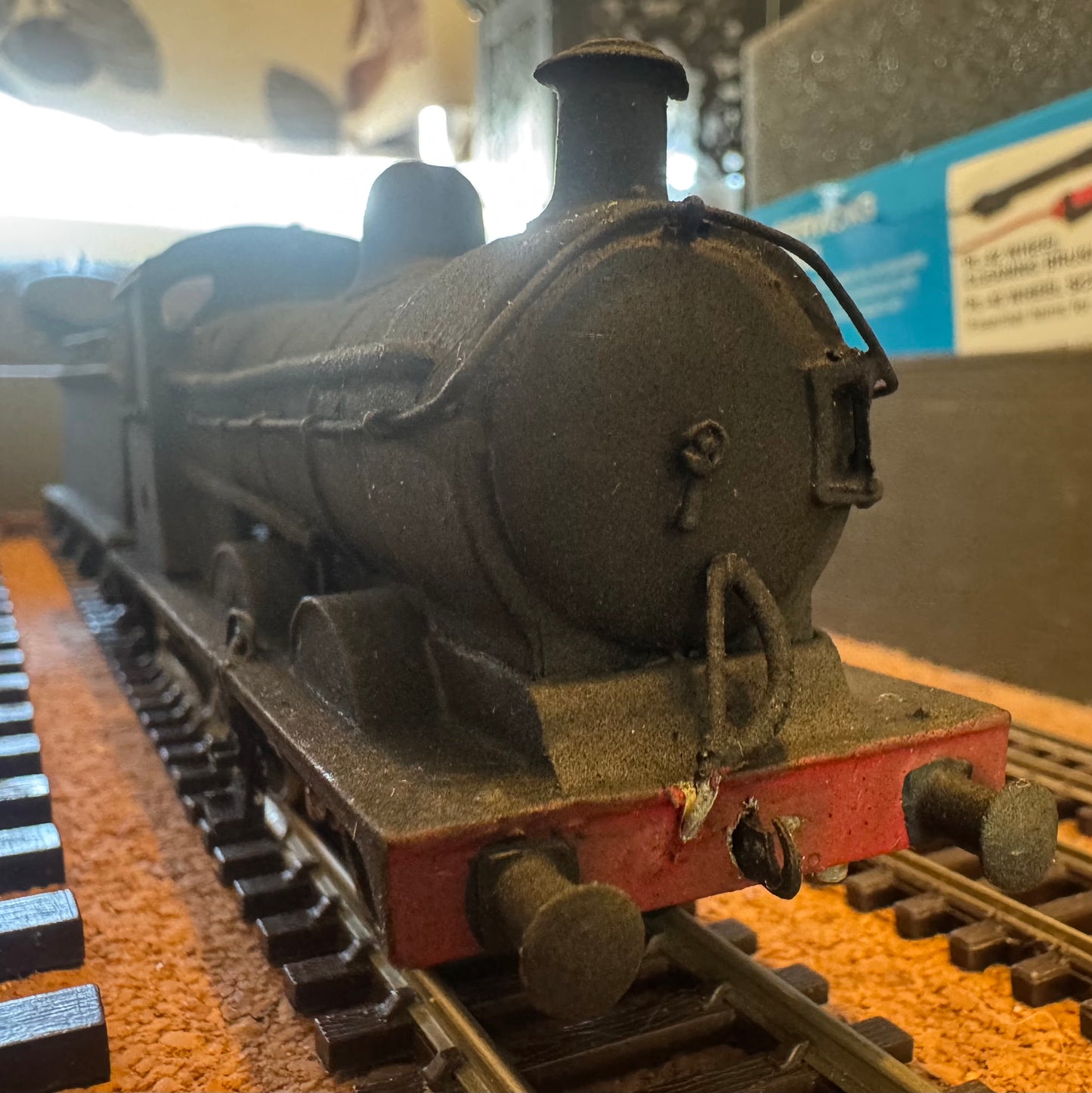 Tri-Ang / BEC Kit (OO) Ex GCR J11/1 ‘Pom Pom’ No.5222 in Weathered London North Eastern Railway Unlined Black