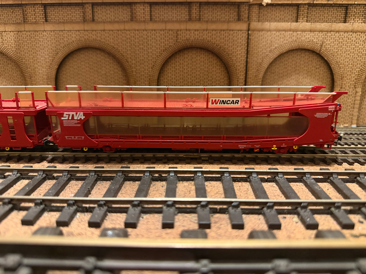 Bachmann 38-250 (OO) Ex British Rail, IPA Twin set, Double Deck Car Transporter Wagons in STVA Red 