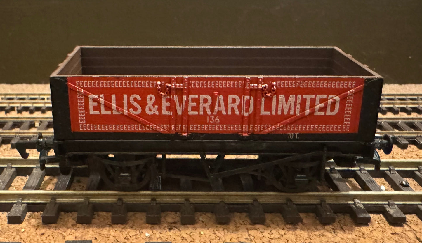 Mainline (OO) Ellis and Everard Limited, 10ton, 5 plank open wagon, No.136