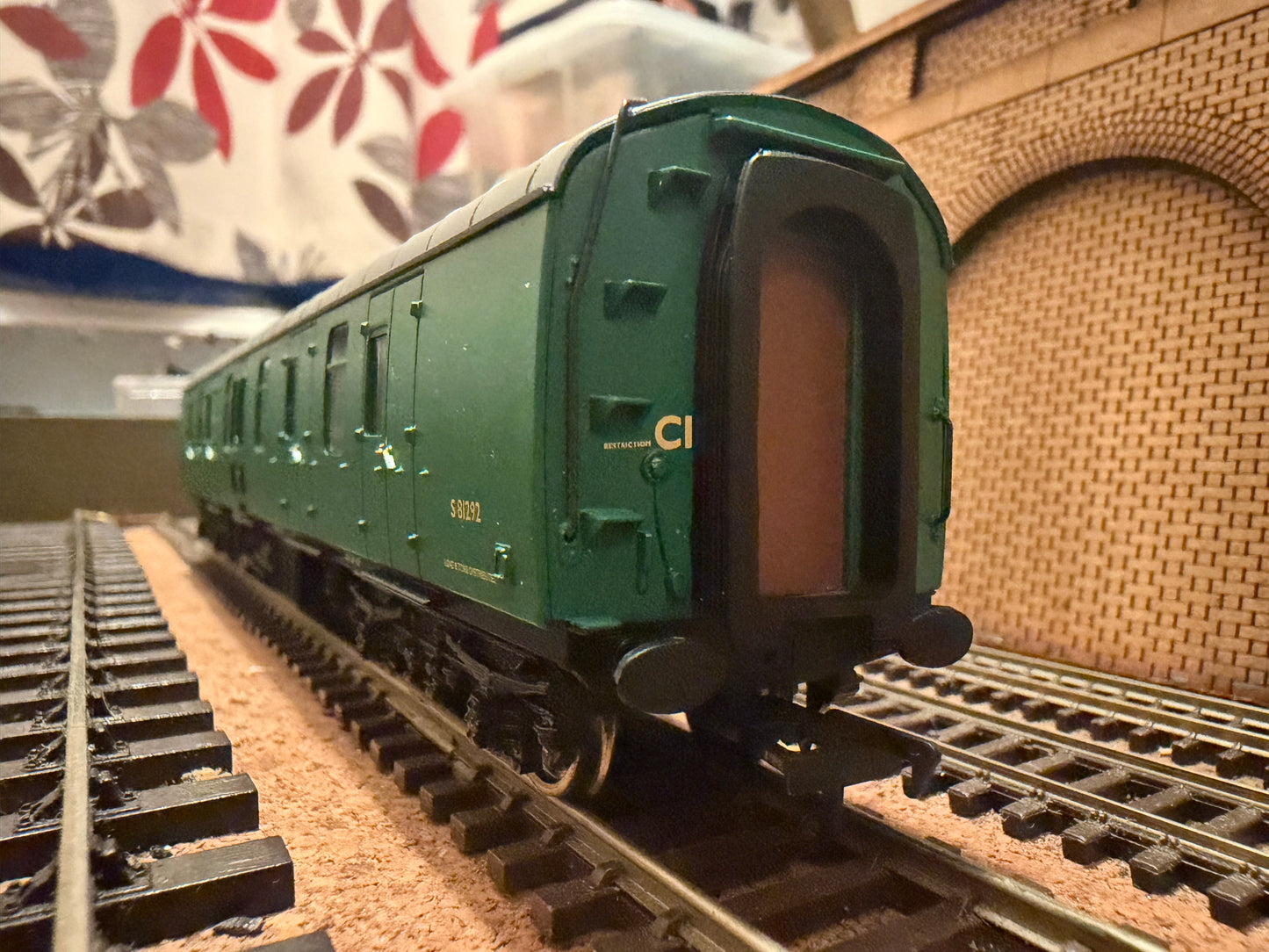 Bachmann 39-178A (OO) British Railways MK1 57ft Baggage Gangwayed Full Brake No.S81292 in BR Southern Region Green 